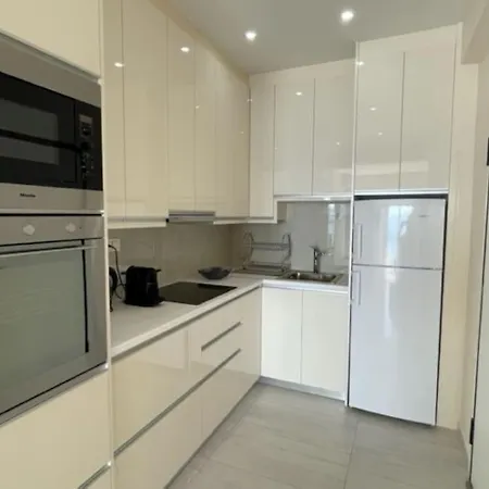 דירה Modern Beachfront Mamizona *
