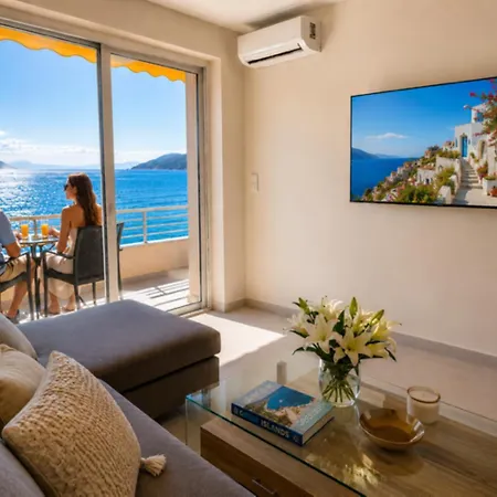דירה Modern Beachfront Mamizona