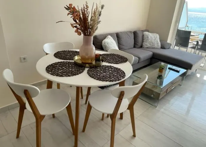 Apartman Modern Beachfront Mamizona *