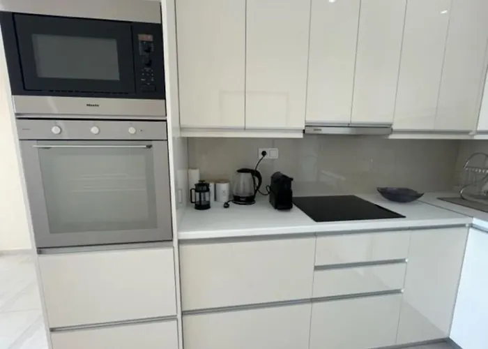 Apartament Modern Beachfront Mamizona